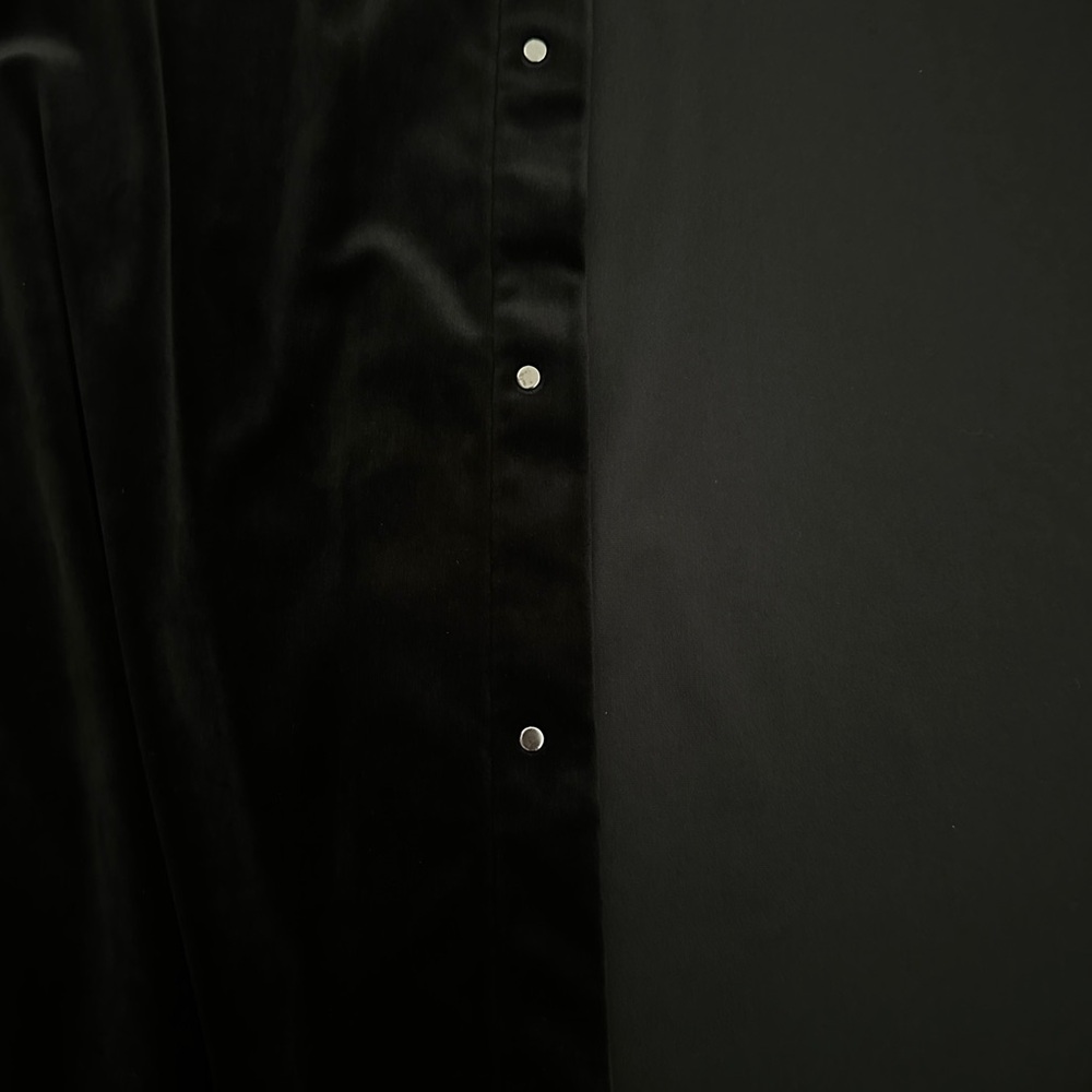 Nice Rice black velvet metallic button shirt - Picture 2 of 4